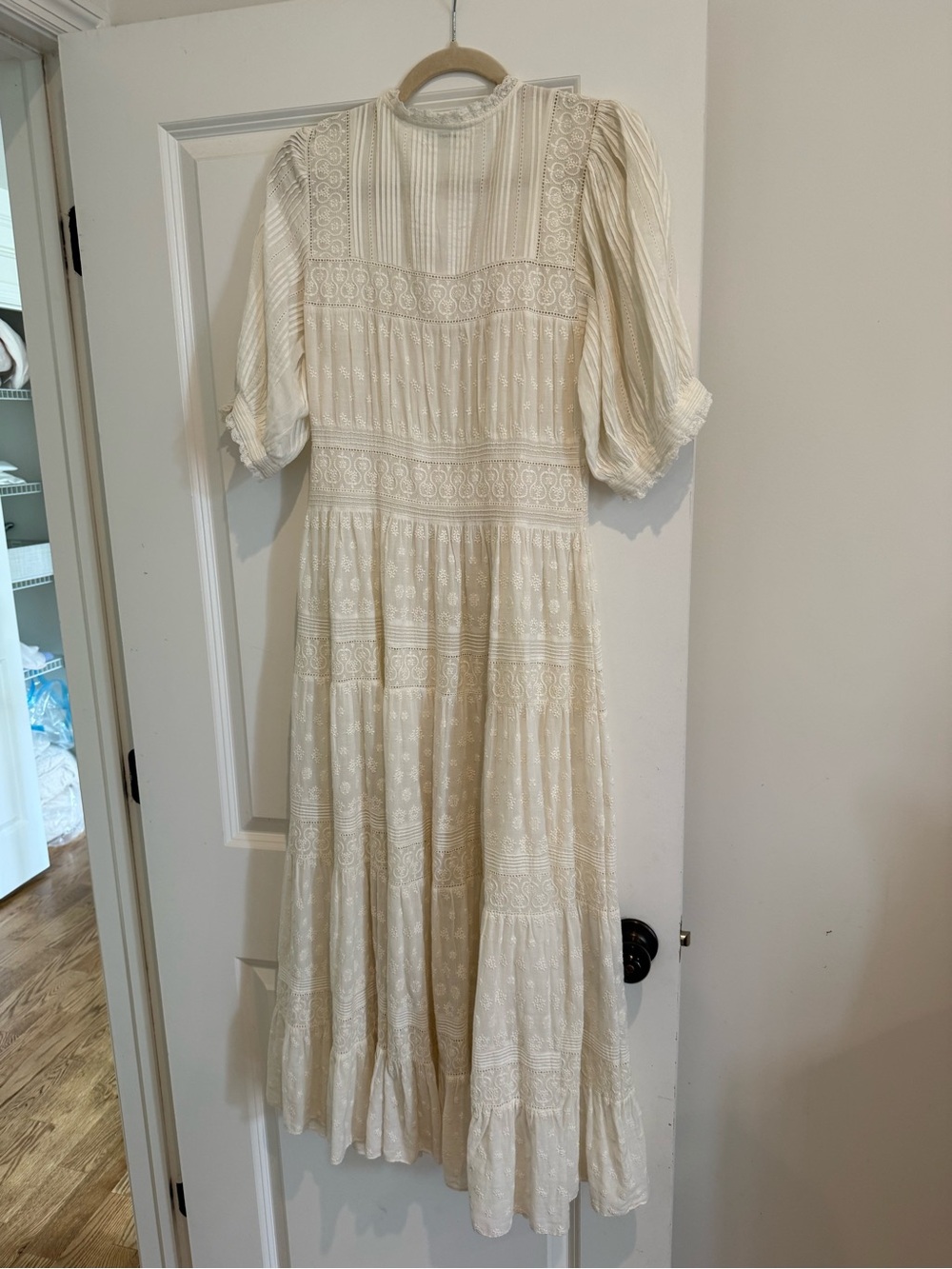 Doen Cream Maxi Dress with Puff Sleeves - Picture 4 of 5